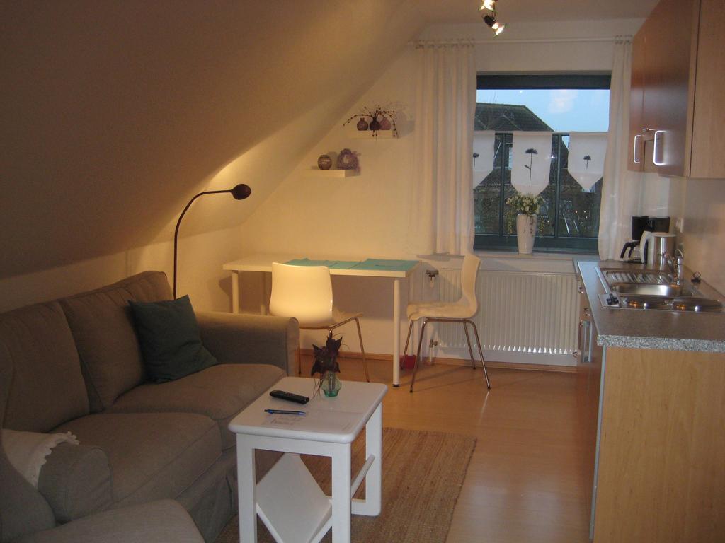 Ferienhaus Wattenhus 比苏姆 外观 照片